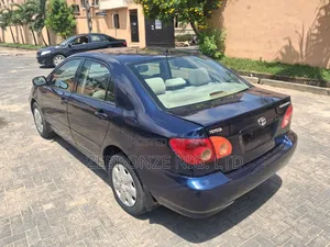 Toyota Corolla LE 2005 Blue