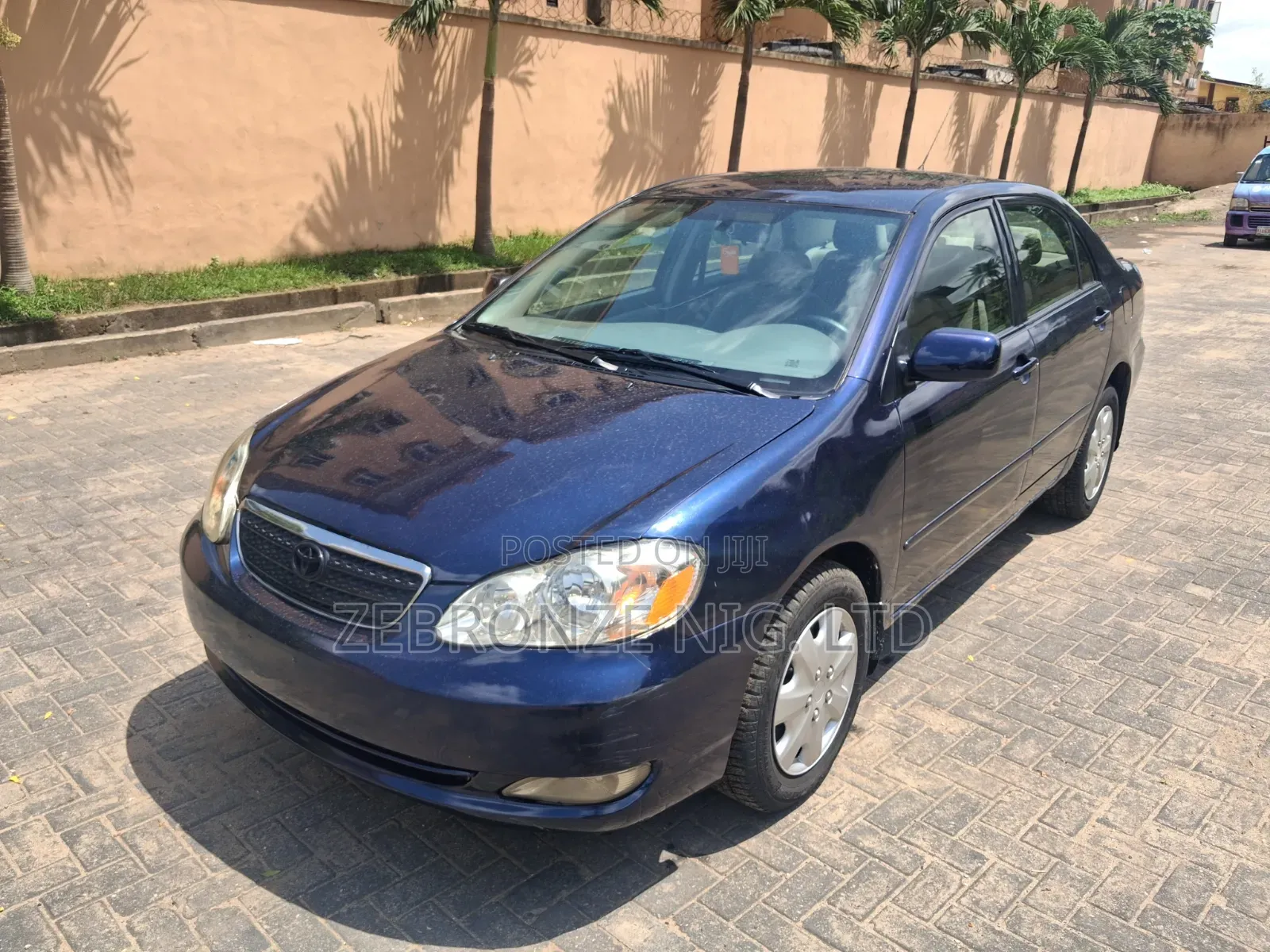 Toyota Corolla LE 2005 Blue