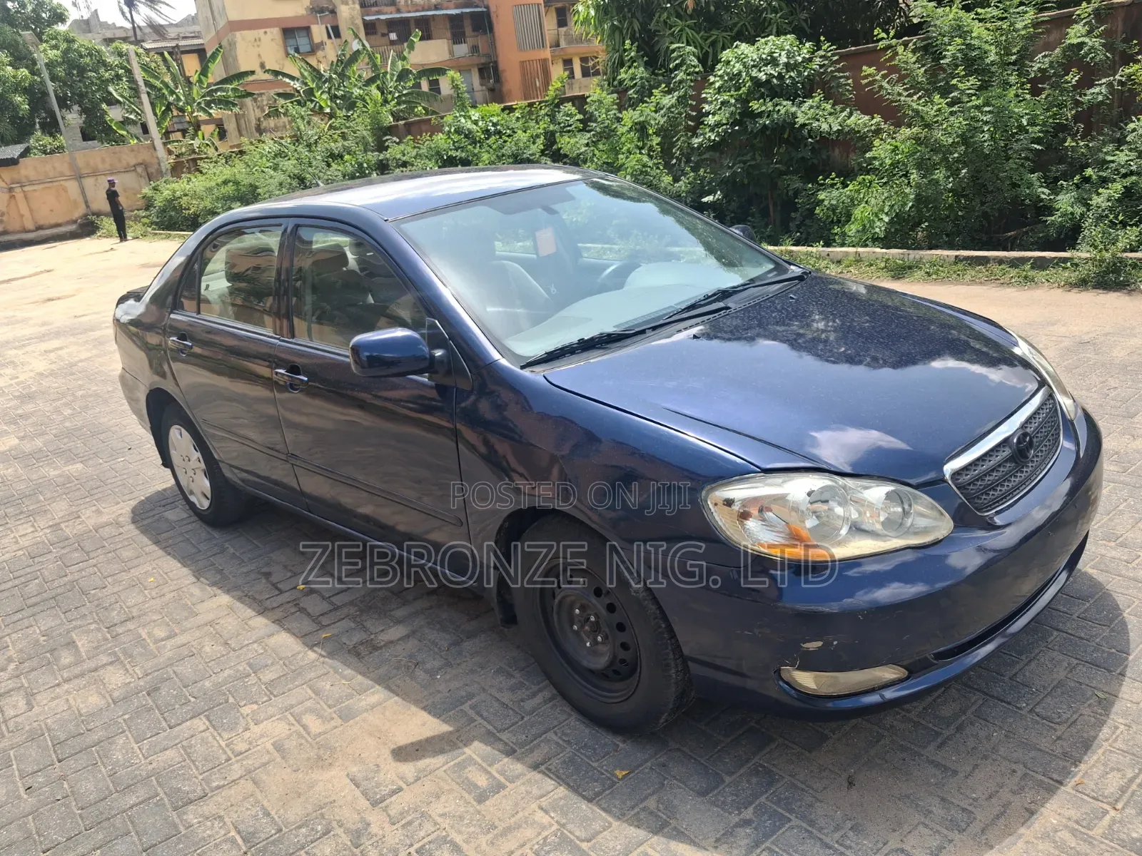 Toyota Corolla LE 2005 Blue