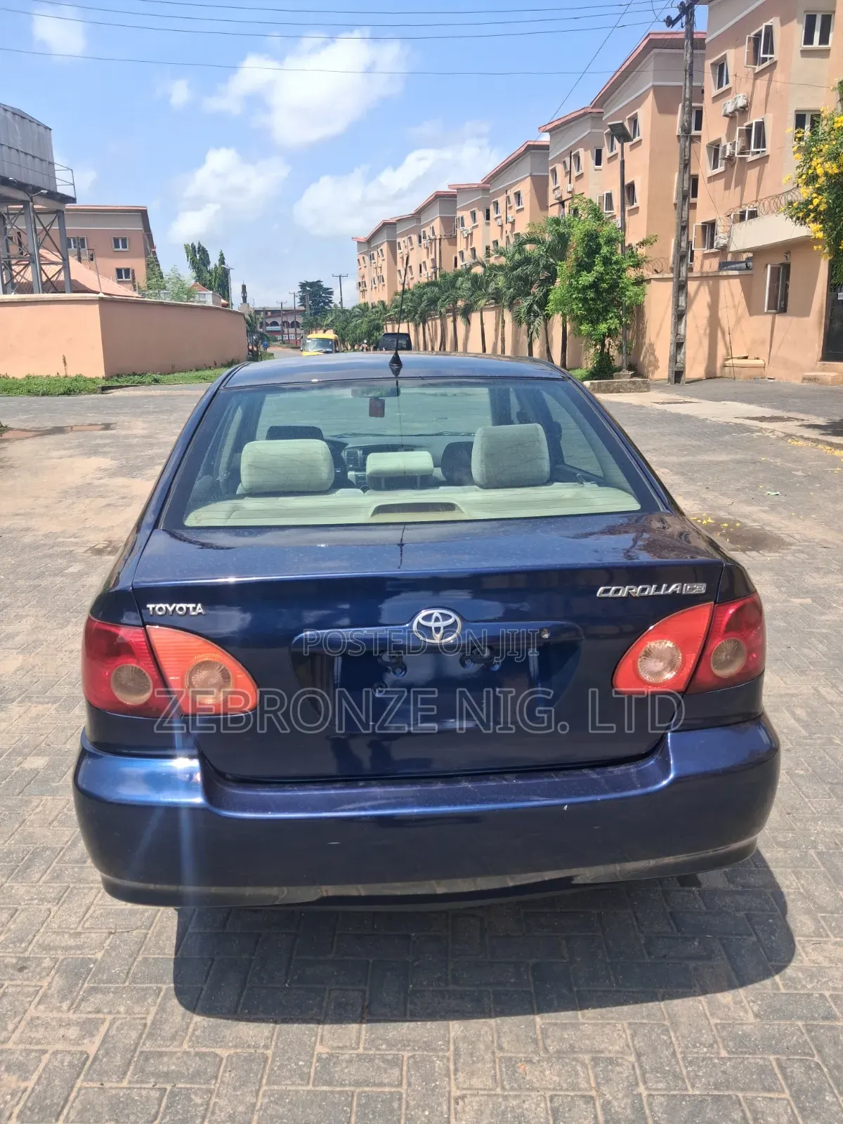 Toyota Corolla LE 2005 Blue