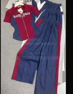 Children and Teenagers Mix Jean Up and Down