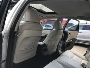 Toyota Avalon 2017 Silver
