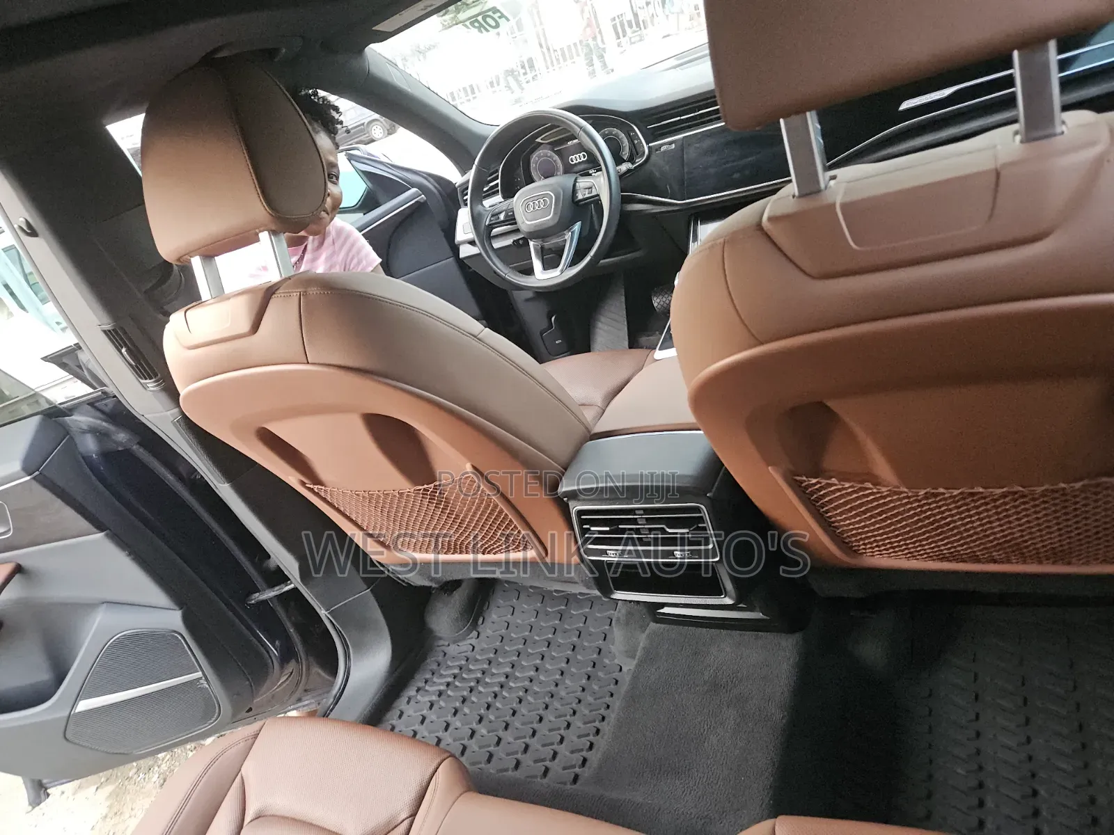 Audi Q8 2022 Blue