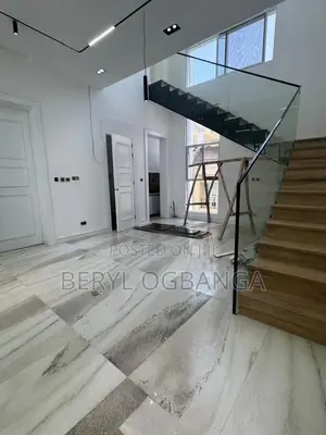 5bdrm Duplex in Osapa london for sale