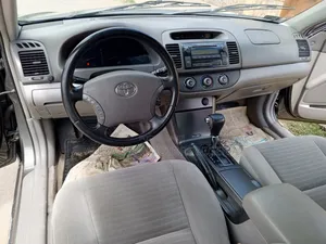 Toyota Camry LE 4dr Sedan (2.4L 4cyl 5A) 2006 Gray