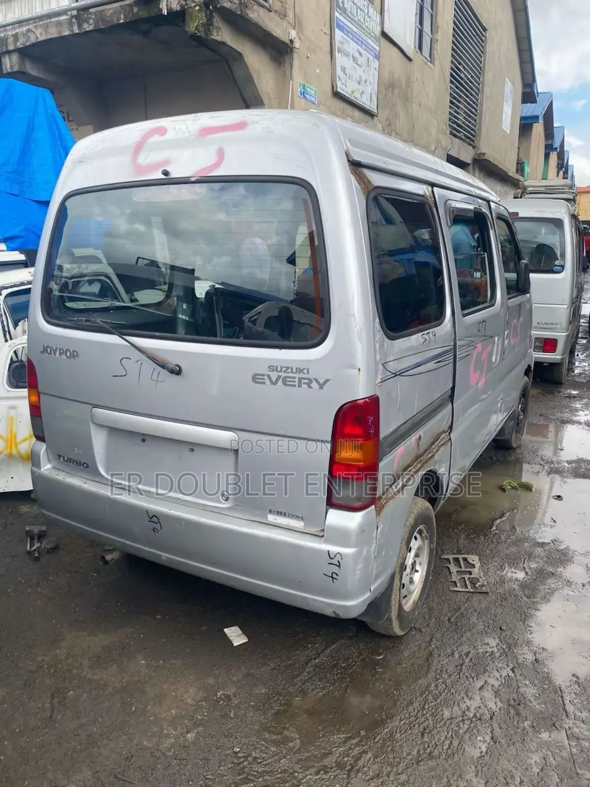 Suzuki Every 2010 Grey