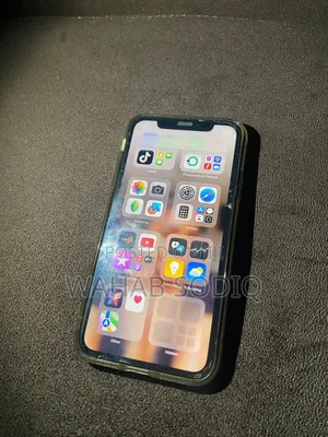 Apple iPhone XR 64 GB Black