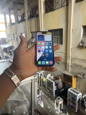Apple iPhone 16 128 GB Pink
