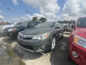 Toyota Camry LE 4dr Sedan (2.5L 4cyl 6A) 2013 Green