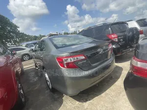 Toyota Camry LE 4dr Sedan (2.5L 4cyl 6A) 2013 Green