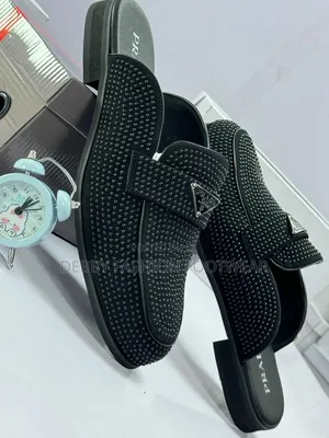 Prada Men’S Classic Half Shoes