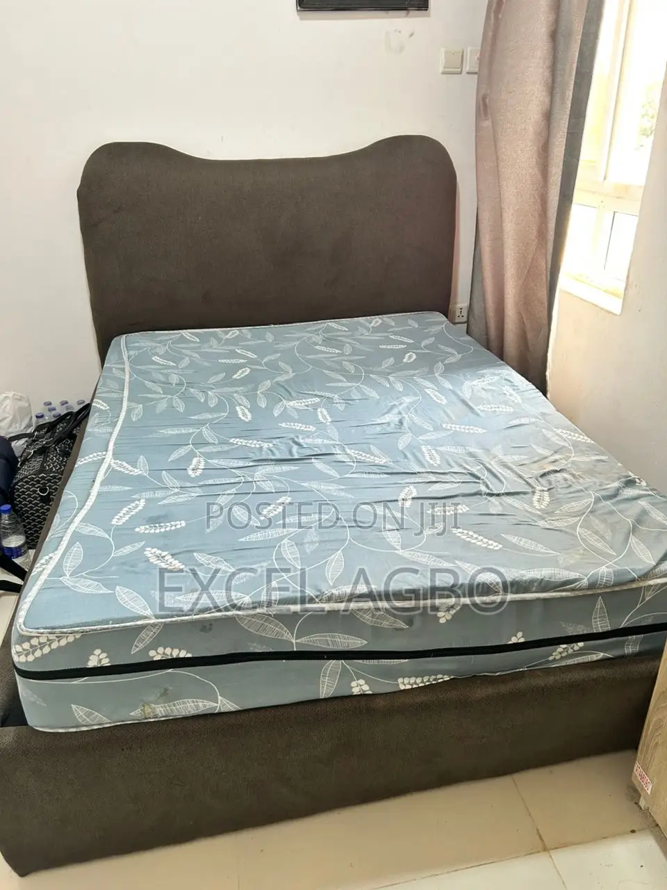 Bedframe and Foam