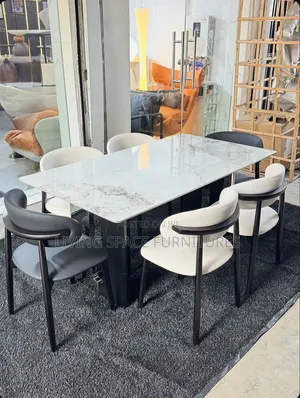 Contemporary Dining Table With 6 Leather Chairs