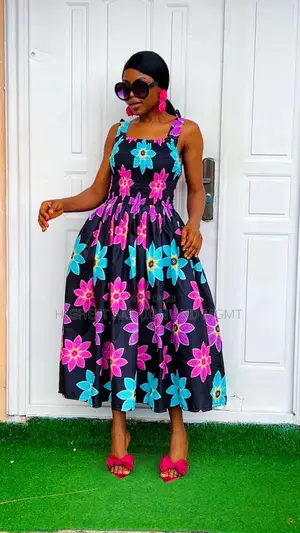 Ladies Armless Gown - Style 444