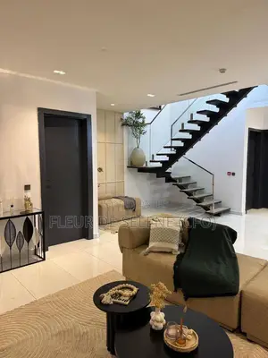 Luxurious 2 Bedroom Maisonette Apartment