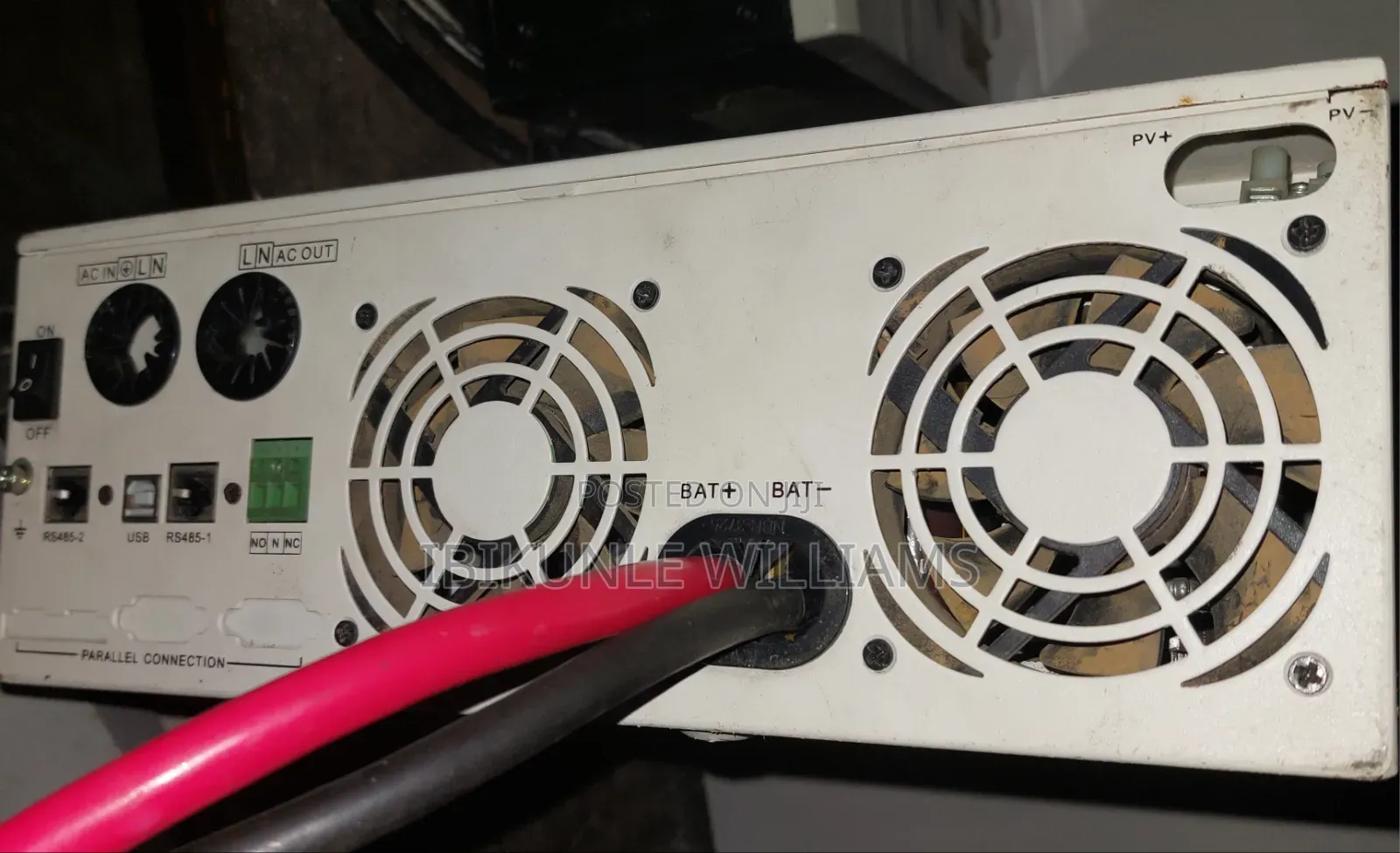 Srne Solar Charger Inverter
