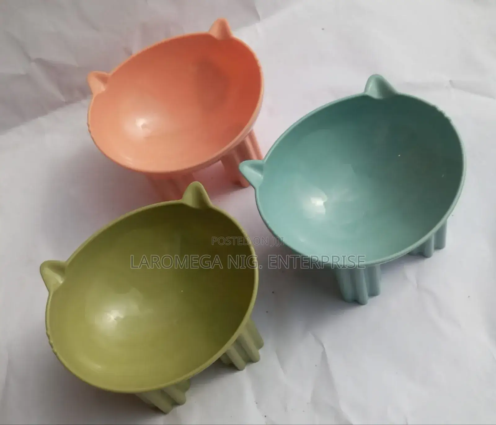 Ear-Shaped Elevated Feeding Bowl