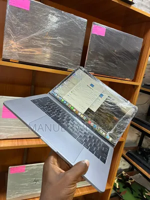 Laptop Apple MacBook Pro 16GB Intel Core i7 SSD 1T