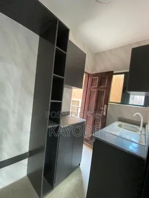 1bdrm Apartment in Ebute Metta for rent