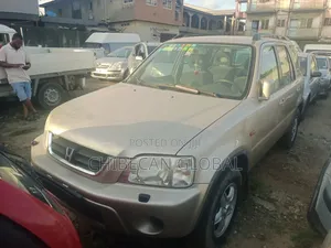 Honda CR-V 2002 Gold