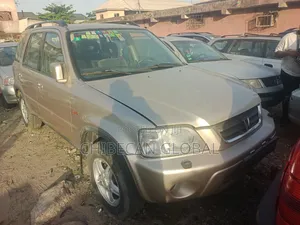Honda CR-V 2002 Gold