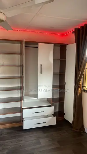 Luxury 6ft By7ft Multi Color Wardrobe