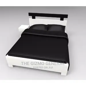Mandy Series - 4.5 X 6 Feet Bed - White Black