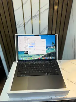 Laptop Apple MacBook Pro 2025 M5 14-inch 16GB Apple M5 SSD 512GB