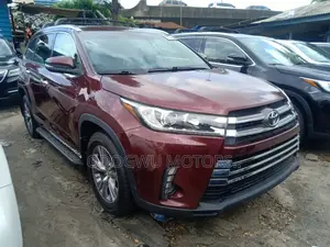 Toyota Highlander XLE V6 4x2 (3.5L 6cyl 6A) 2016 Maroon