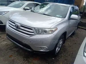 Toyota Highlander Limited 2012 Silver