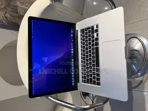 Laptop Apple MacBook Pro 2015 16GB Intel Core i7 SSD 256GB