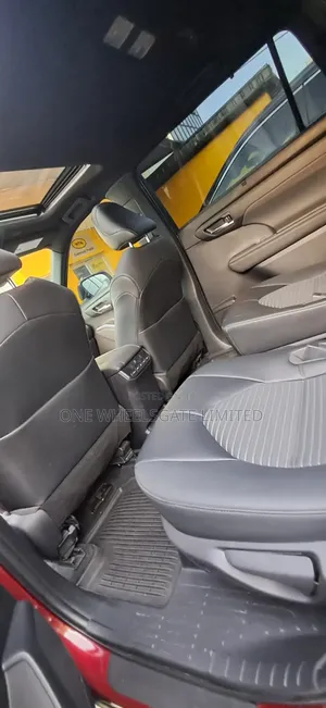 Toyota Highlander XSE AWD 2023 Red