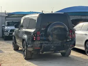Land Rover Defender 2023 Black