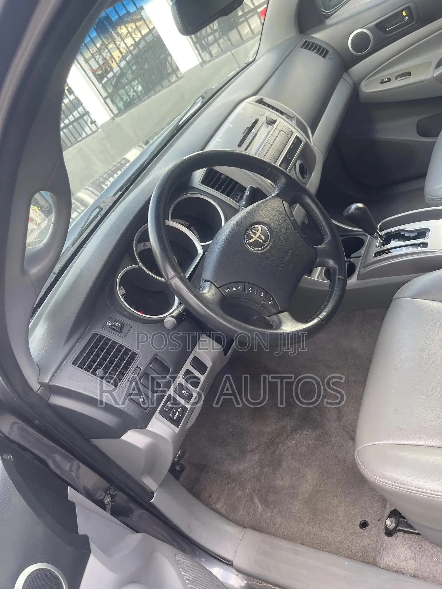Toyota Tacoma Double Cab V6 2011 Gray