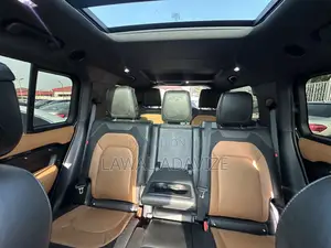 Land Rover Defender 2023 Black