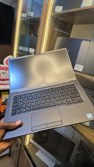 Laptop Dell Latitude 7400 8GB Intel Core i5 SSD 256GB