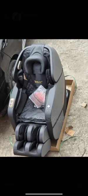 Bentley Executive Cushion Massage Chair
