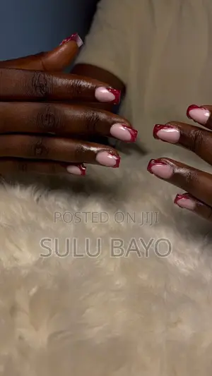 Renny's Touch Nails Lash Extensions