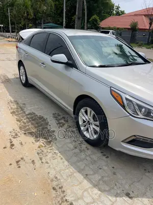 Hyundai Sonata Limited 4dr Sedan (2.4L 4cyl 6A) 2015 Silver