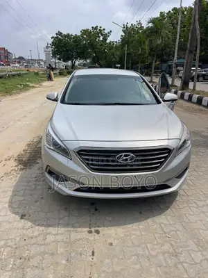 Hyundai Sonata Limited 4dr Sedan (2.4L 4cyl 6A) 2015 Silver