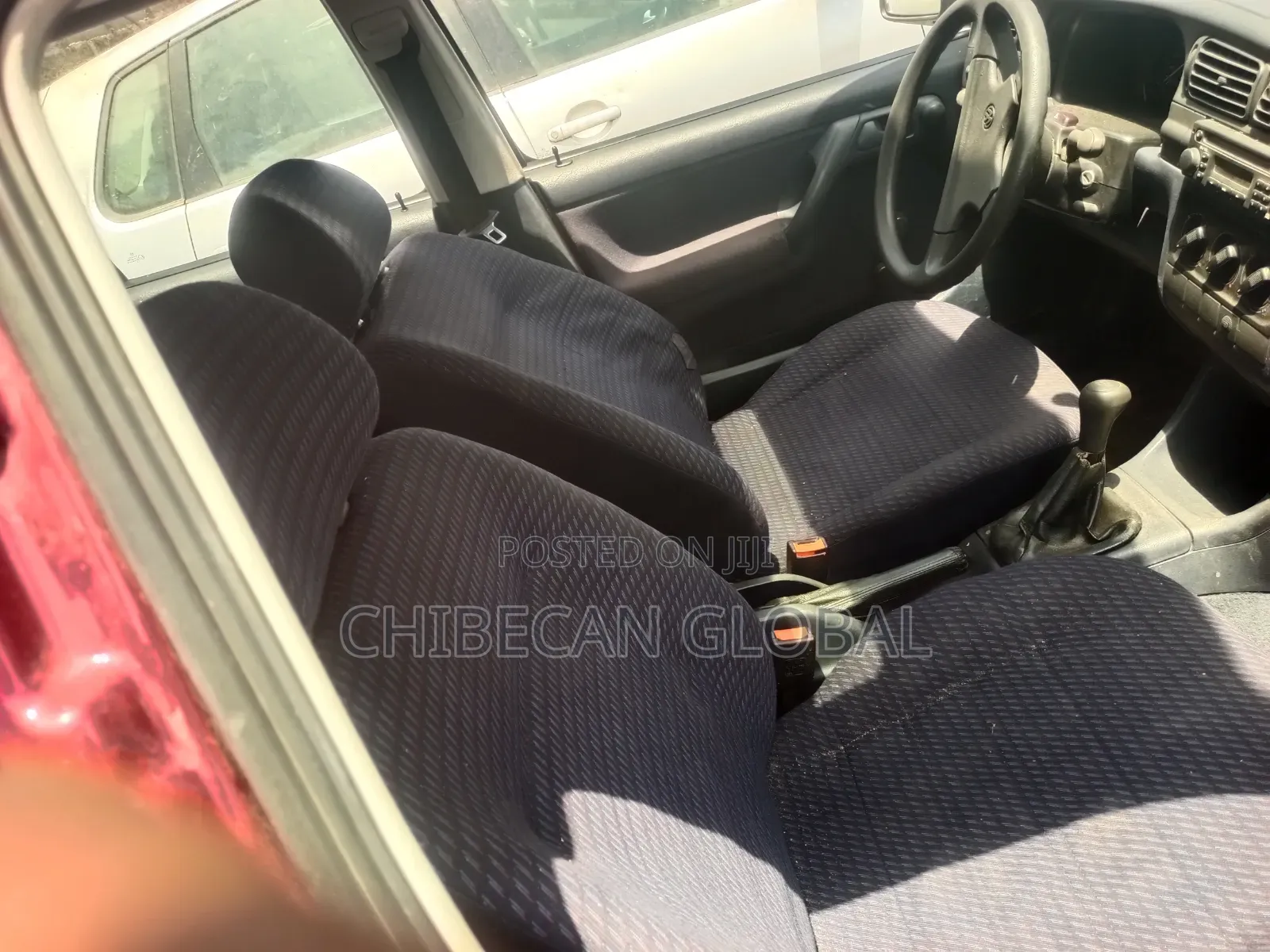 Volkswagen Vento 2004 Red
