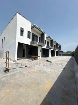 Furnished 4bdrm Duplex in Lekki Phase 2 for sale
