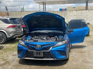 Toyota Camry XSE FWD (2.5L 4cyl 8AM) 2018 Blue