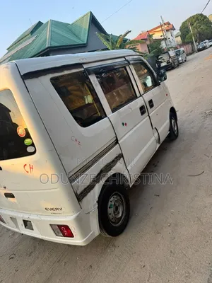 Suzuki APV Minibus 2005 White