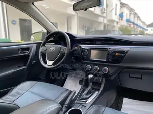 Toyota Corolla S 4dr Sedan (1.8L 4cyl CVT) 2015 Blue