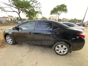 Toyota Corolla LE Premium 4dr Sedan (1.8L 4cyl CVT) 2014 Black