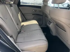 Toyota Venza Limited 2011 Gray