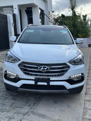 Hyundai Santa Fe 2017 White