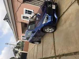 Mercedes-Benz GLC-Class 2017 Blue