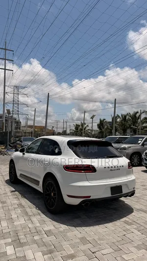 Porsche Macan GTS 2017 White